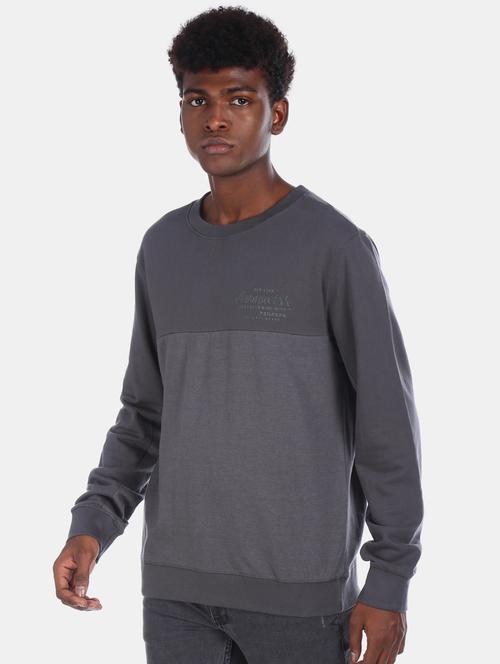 grey solid cut & sew sweatshirt - 17729087 - Very Small Image - 1