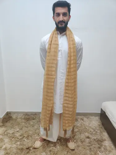 unisex gold check chanderi dupatta - 17733979 - Very Small Image - 1