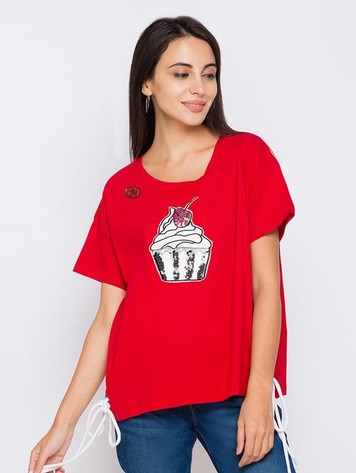 women's chest print round neck t-shirt - 17742282 - Very Small Image - 1