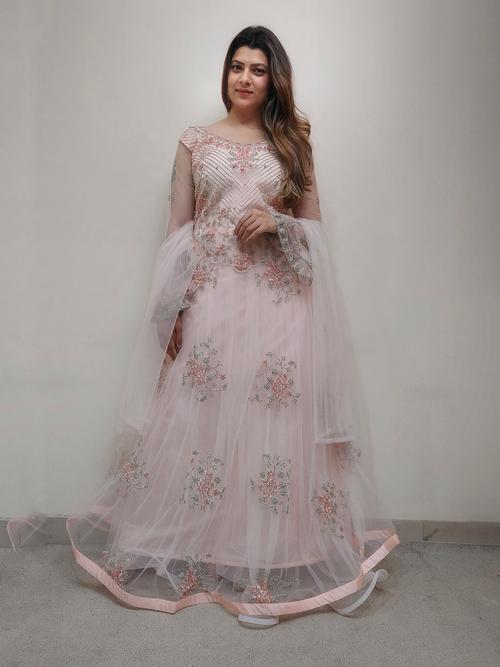pink embroidered gown set - 17751286 - Very Small Image - 1