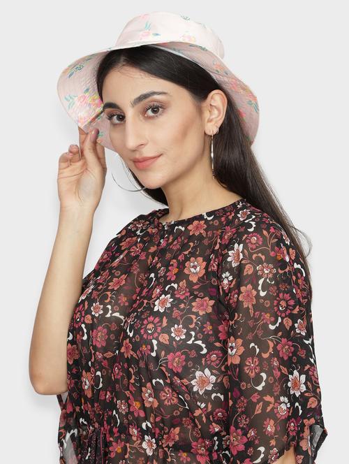 pink cotton hat - 17752509 - Very Small Image - 1