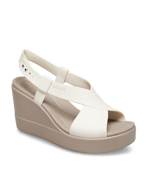 crocs brooklyn white wedge - 17758466 - Very Small Image - 1