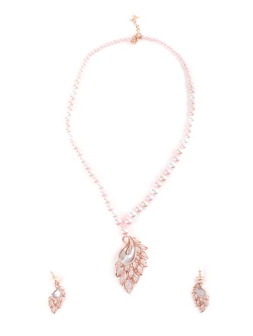 gold metal long necklace - 17764137 - Very Small Image - 1