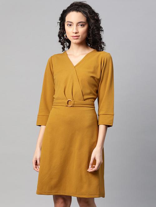 overlap neck belted dress - 17764954 - Very Small Image - 1