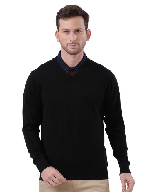 black solid pullover - 17768422 - Very Small Image - 1