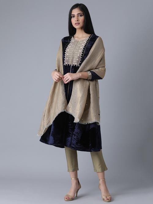 gold wool shawl - 17790976 - Very Small Image - 1