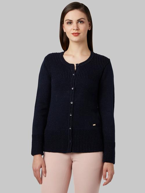 round neck solid pullover - 17793462 - Very Small Image - 1