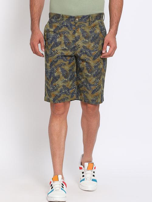 olive green printed bermuda shorts - 17809699 - Very Small Image - 1
