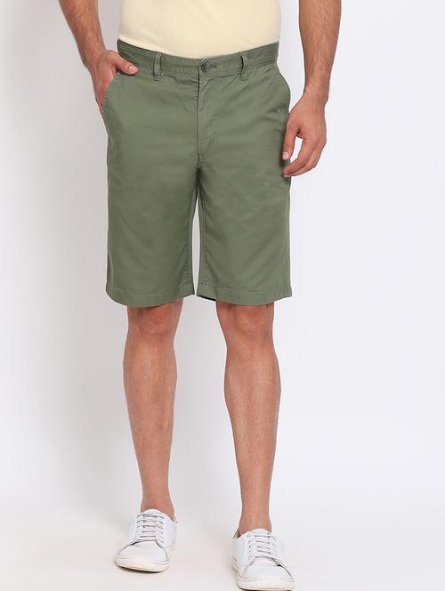 olive green solid bermuda shorts - 17809704 - Very Small Image - 1