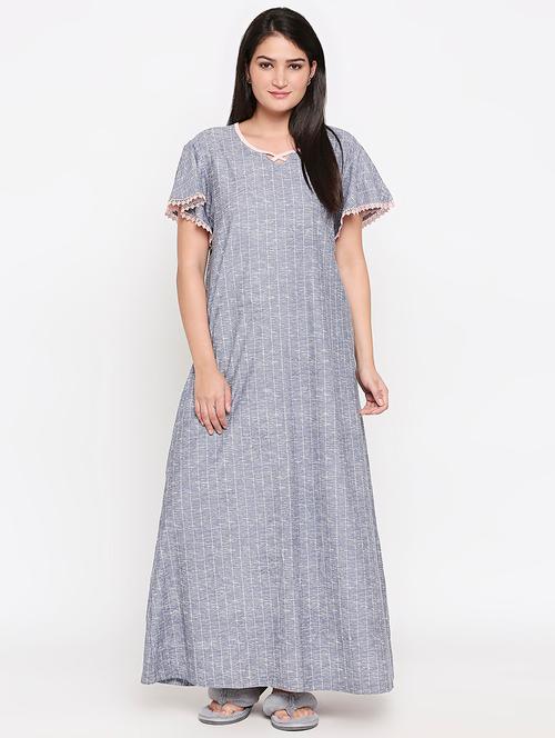 v-neck striped nighty - 17814238 - Very Small Image - 1