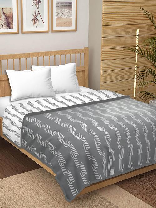 belmond 4 pc bedding set(1 bedsheet with 2 pillow covers & 1 dohar) king size cotton grey colour - 17820023 - Very Small Image - 1