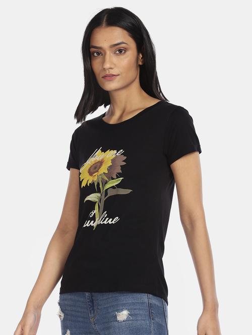 round neck graphic tee - 17836637 - Very Small Image - 1