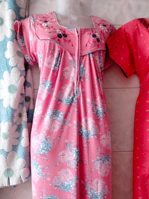 multi colored velvet nightwear set - 17857629 - Very Small Image - 1