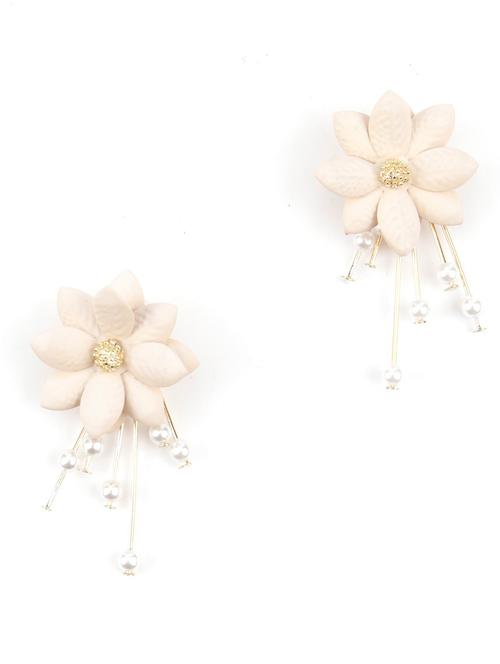 white metal earring - 17862635 - Very Small Image - 1