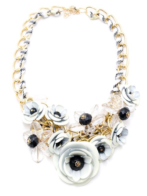 odette fabric and faux gold ornate necklace - 17863440 - Very Small Image - 1