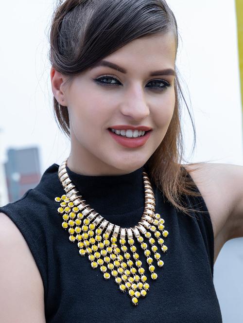 odette trendy golden necklace with earrings - 17863466 - Very Small Image - 1