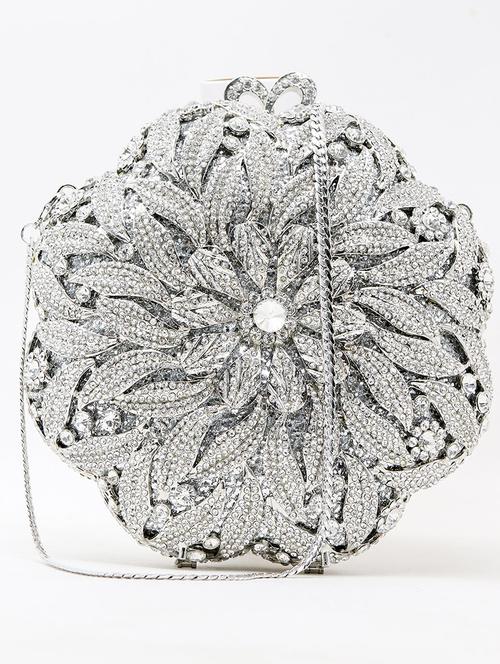 silver metal regular clutch - 17863555 - Very Small Image - 1