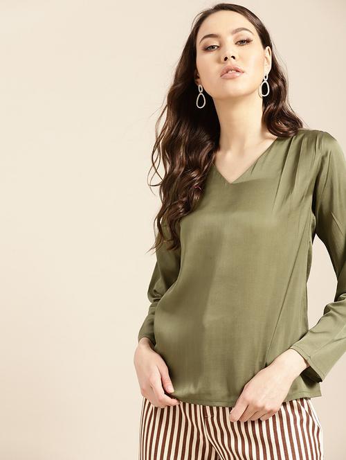 v-neck solid top - 17871380 - Very Small Image - 1