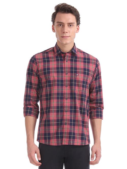red checkered casual shirt - 17875571 - Very Small Image - 1