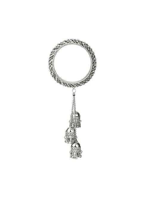 silver metal bangle - 17894113 - Very Small Image - 1