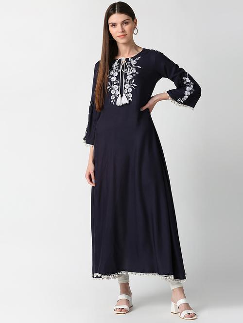embroidered a-line kurta - 17925157 - Very Small Image - 1