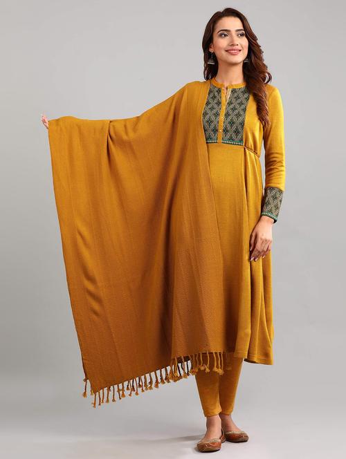 yellow acrylic solid shawl - 17928734 - Very Small Image - 1