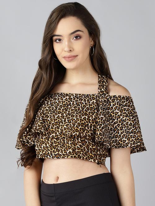 cold shoulder ruffled top - 17930977 - Very Small Image - 1