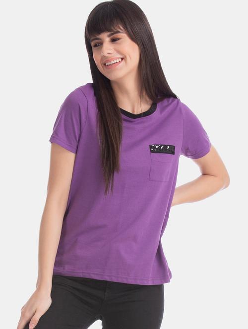 round neck contrast detail tee - 17935174 - Very Small Image - 1
