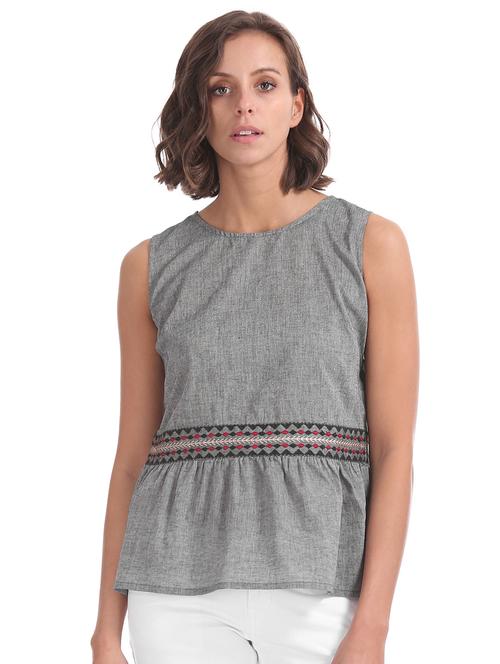round neck embroidered detail top - 17935719 - Very Small Image - 1