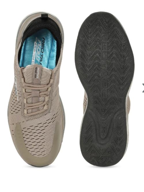 gold sport shoes - 17949152 - Very Small Image - 1