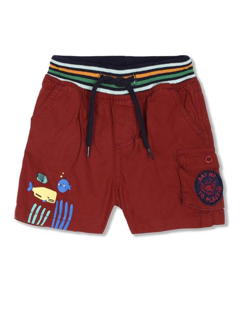 red printed shorts - 17950233 - Very Small Image - 1