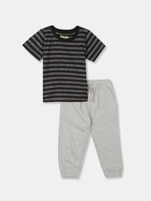 grey striped full length set - 17950526 - Very Small Image - 1