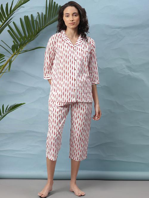 lapel neck printed nightwear capri set - 17954776 - Very Small Image - 1