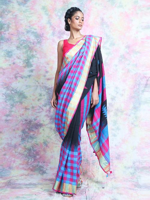 women self design handloom saree with blouse - 17960131 - Very Small Image - 1