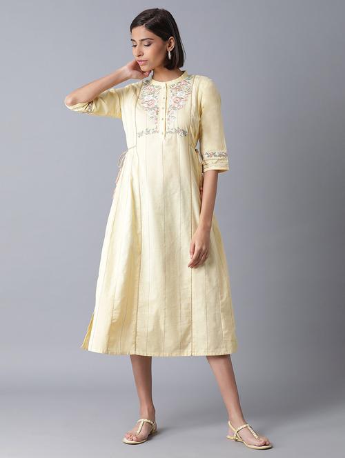 embroidered flared ethnic dress - 17960352 - Very Small Image - 1