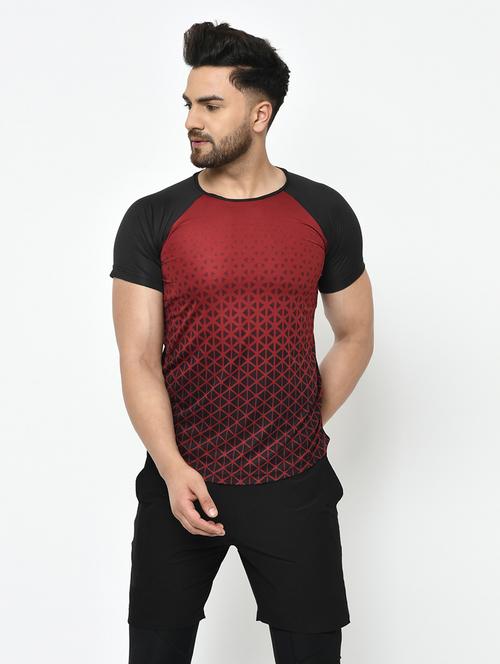 maroon color block t-shirt - 17969141 - Very Small Image - 1