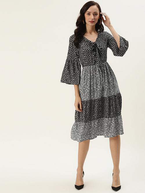 tie up neck printed maternity dress - 18027215 - Very Small Image - 1