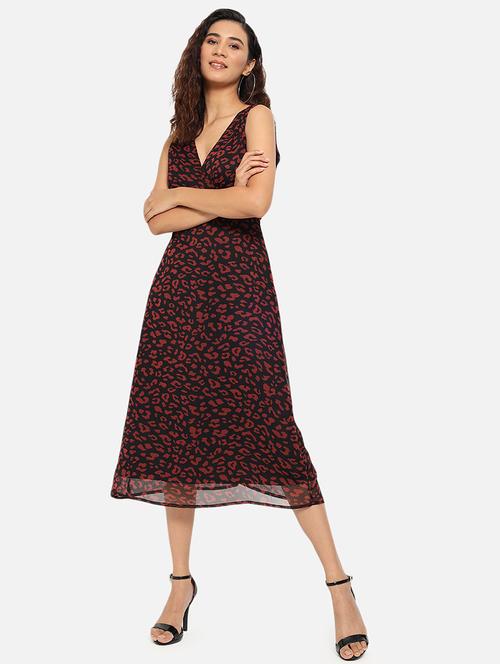 v-neck animal fit & flare dress - 18029930 - Very Small Image - 1