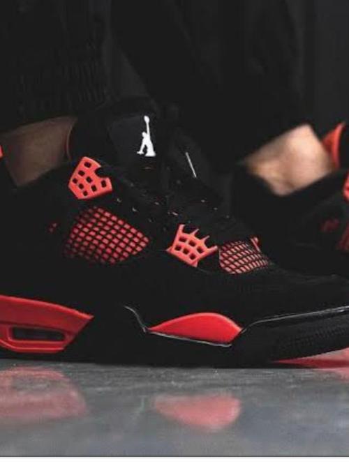 black sports shoes - 18033019 - Very Small Image - 1
