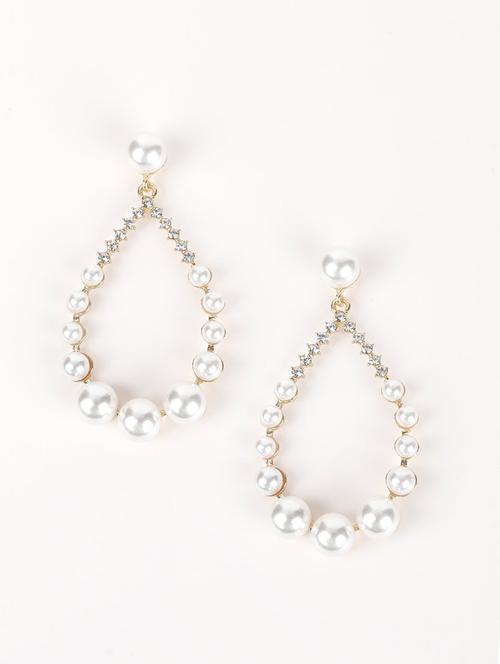white textured earring - 18034050 - Very Small Image - 1