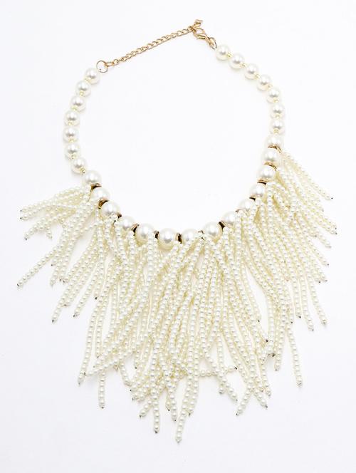 exuberant faux pearl necklace - 18034228 - Very Small Image - 1