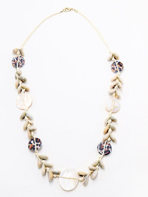 double-shaded grey necklace - 18034240 - Very Small Image - 1