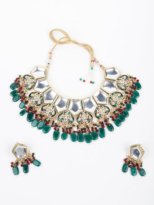 green metal necklaces and earring - 18034661 - Very Small Image - 1