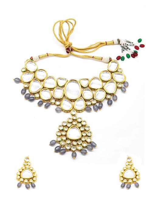 gold metal necklaces and earring - 18036495 - Very Small Image - 1
