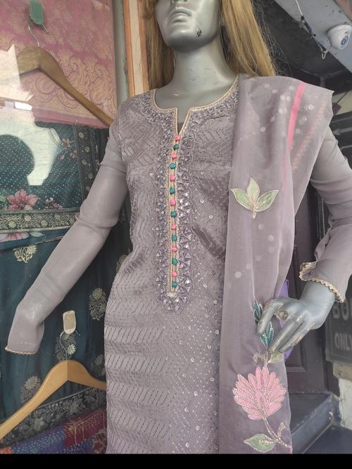 ladies suit - 18040810 - Very Small Image - 1
