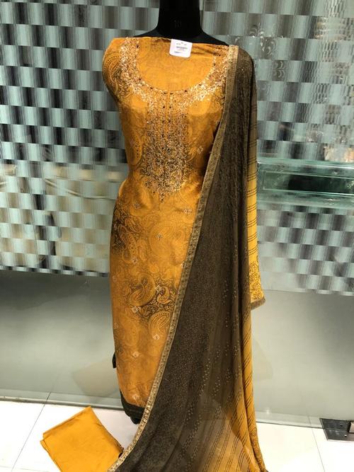 ladies suit - 18040815 - Very Small Image - 1