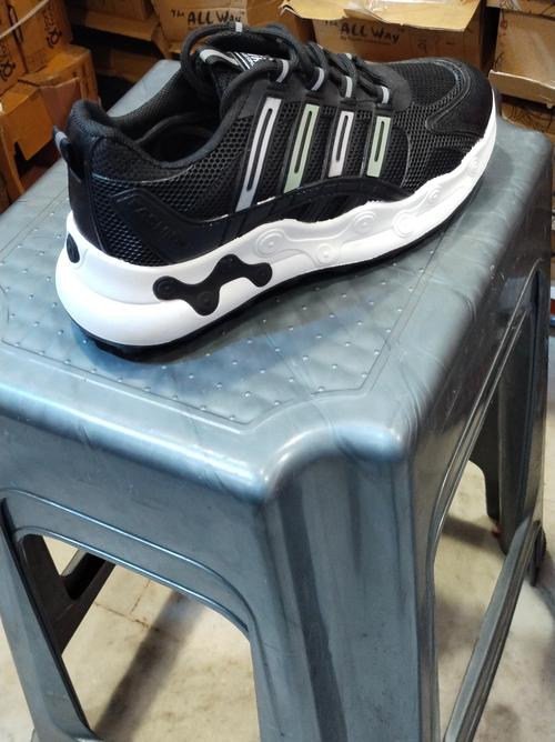 lady sports shoes - 18042030 - Very Small Image - 1