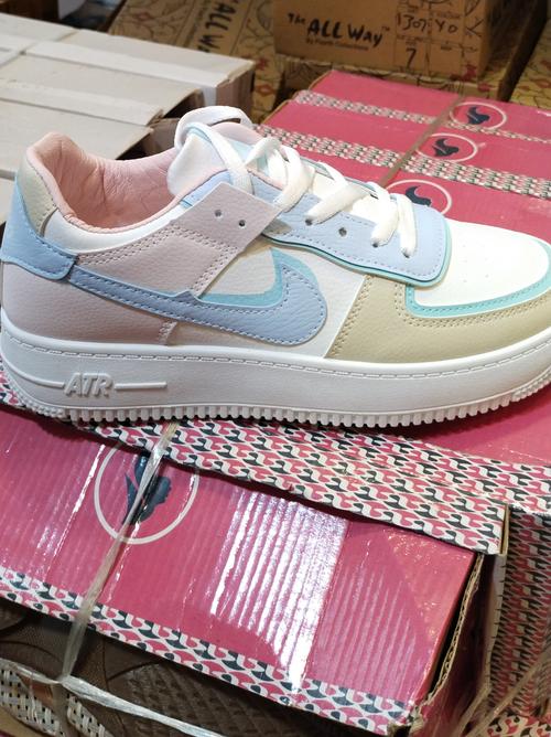 lady sports shoes - 18042038 - Very Small Image - 1