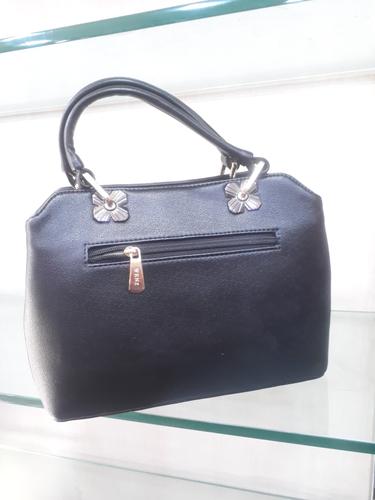 leatherette (pu) black hand bag - 18044803 - Very Small Image - 1