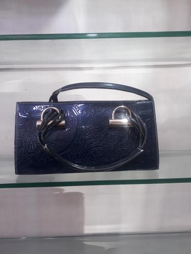 leatherette (pu) black hand bag - 18045762 - Very Small Image - 1